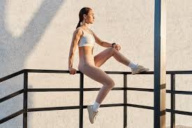 《荒野迷城》今日全平台上线！末日之下重建希望家园