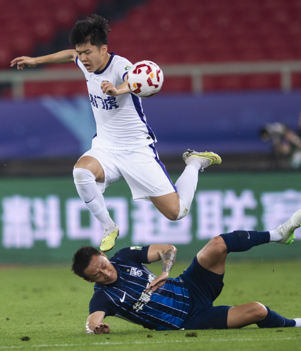 己的坚持和 己的坚持和